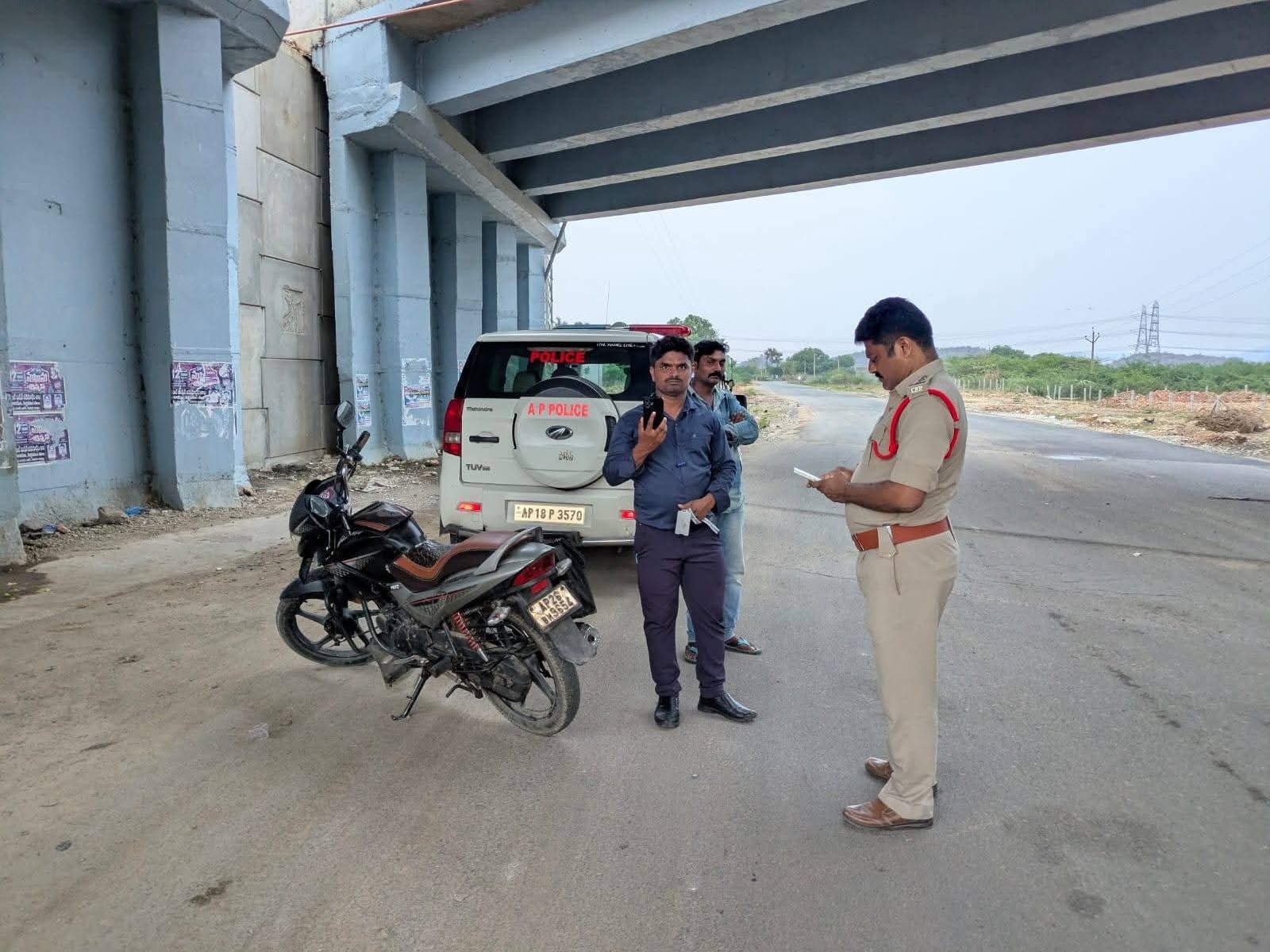 నిబంధనలుపాటించకుంటే జరిమానాలు : SP