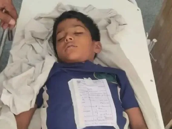 పాముకాటుకు 14 ఏళ్ల బాలుడు మృతి