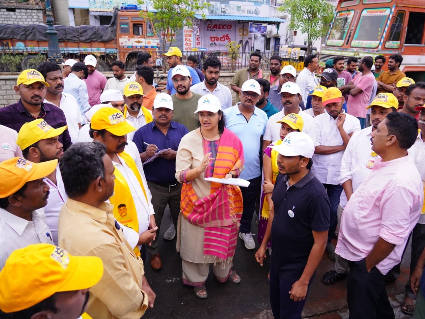 పరిశుభ్రతలో ప్రజల భాగస్వామ్యం కీలకం: కమిషనర్