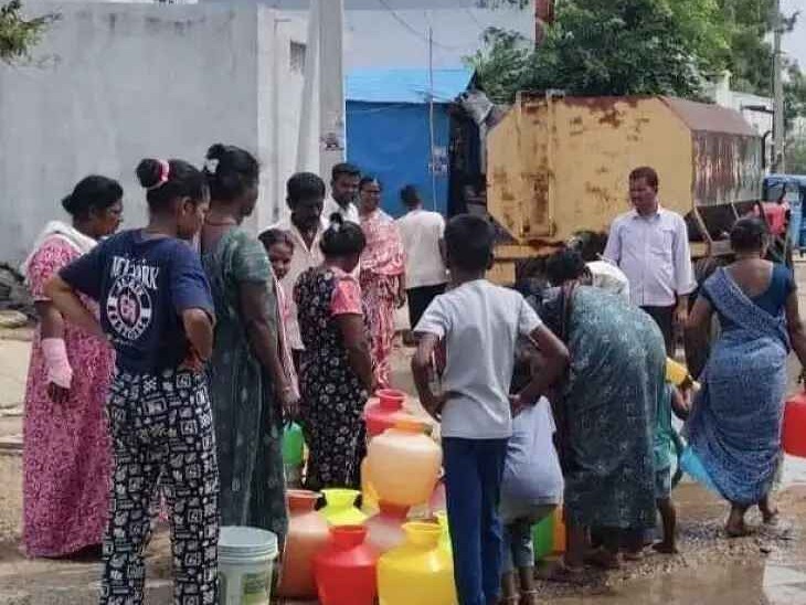 నీటి సమస్య పరిష్కరించిన కౌన్సిలర్