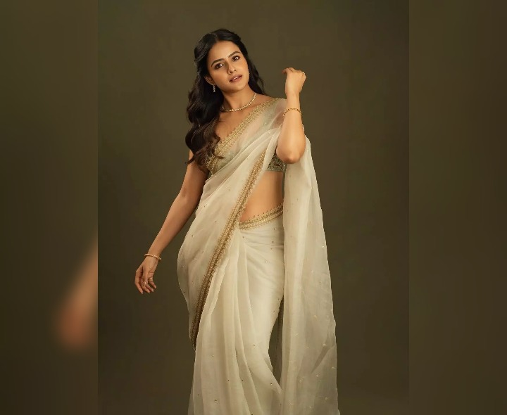 చీరకట్టుతో ఫిదా చేస్తున్న వైష్ణవి చైతన్య
