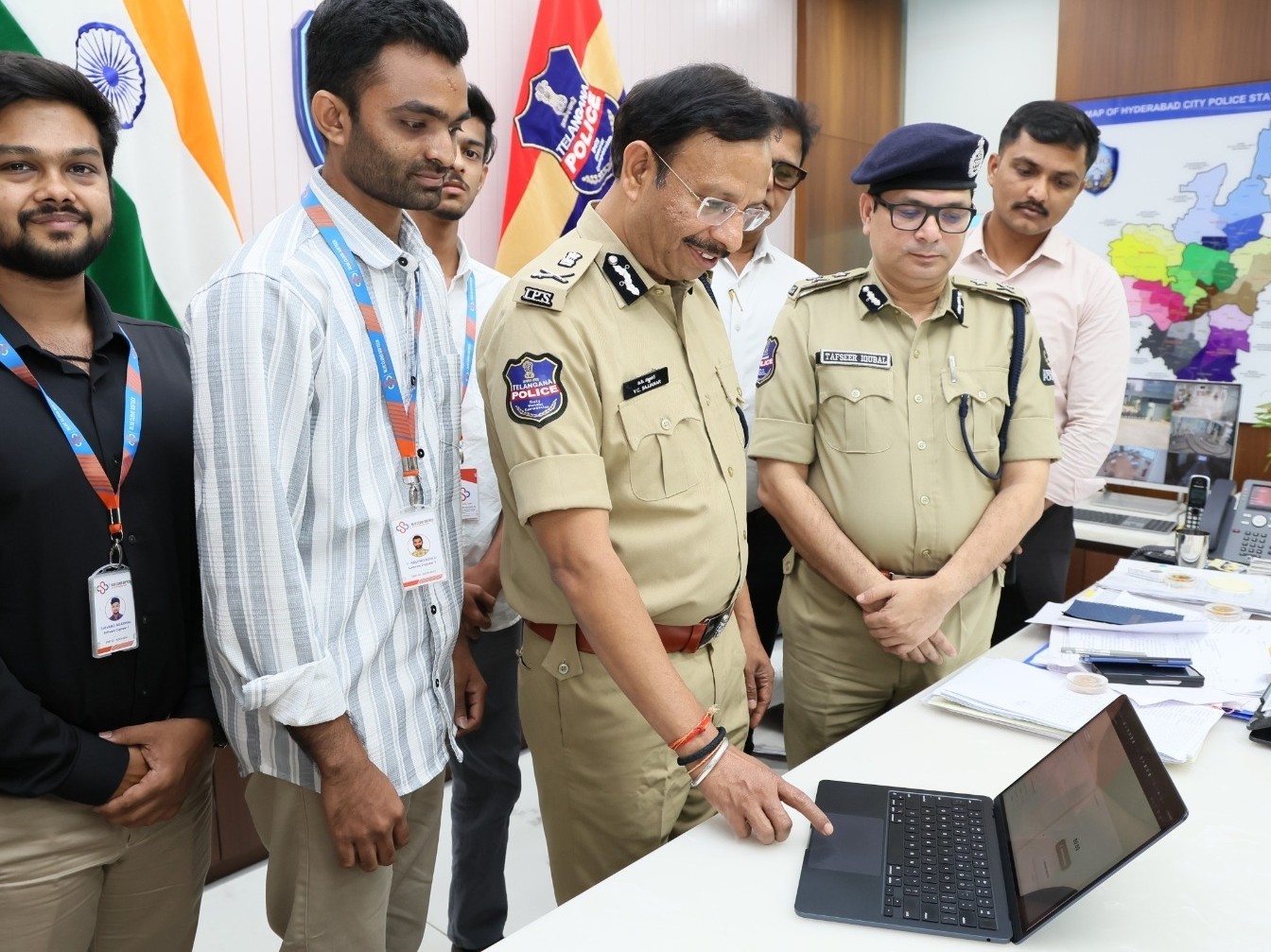భాష ఏదైనా.. ఫిర్యాదు ఇక చాలా ఈజీ.!