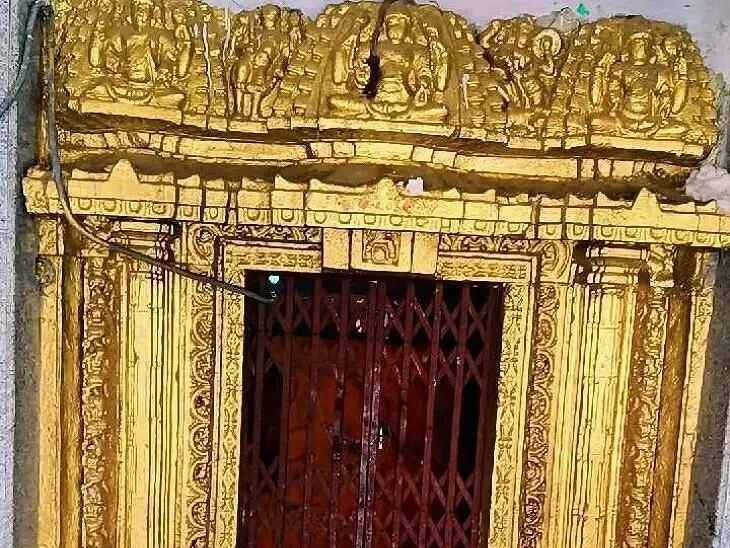 పూజారి లేక ఆంజనేయ ఆలయం మూసివేత