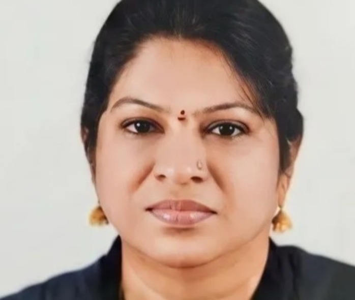 కావలి లాయర్ సుభాషిణికి న్యాయశాస్త్రంలో డాక్టరేట్