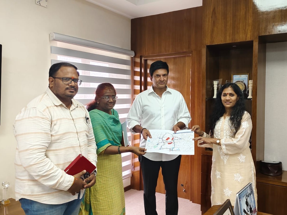 ట్రాఫిక్ సమస్యలపై చర్యలు తీసుకోండి