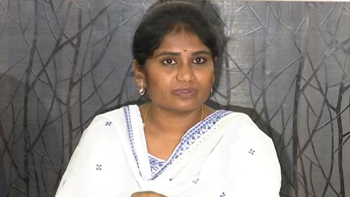 దేవదాయశాఖ అధికారి శాంతికి బెయిల్