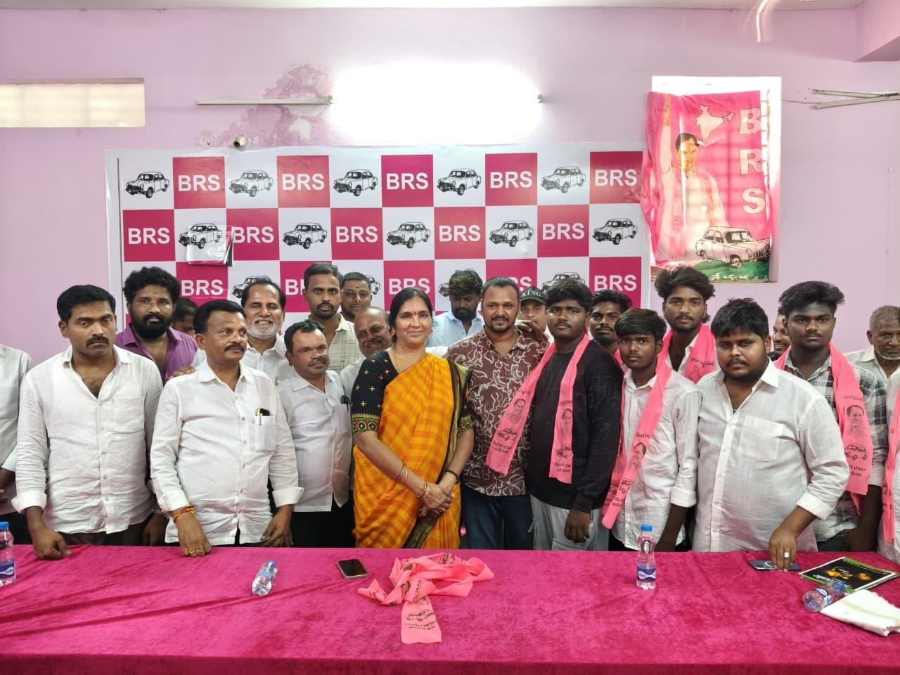 యువతకు BRS అండగా ఉంటుంది: మాజీ ఎమ్మెల్యే