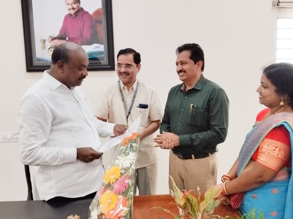 ప్రభుత్వ ఆసుపత్రి సేవలపై ఎమ్మెల్యే సంతృప్తి