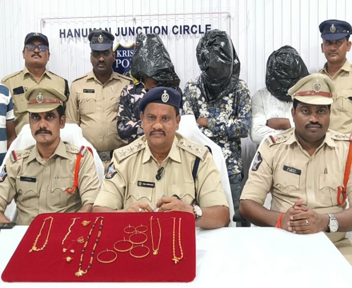 చోరీలకు పాల్పడుతున్న దొంగల ముఠా అరెస్ట్