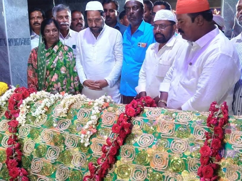 ఉరుసు మహోత్సవంలో పాల్గొన్న ఎమ్మెల్యే