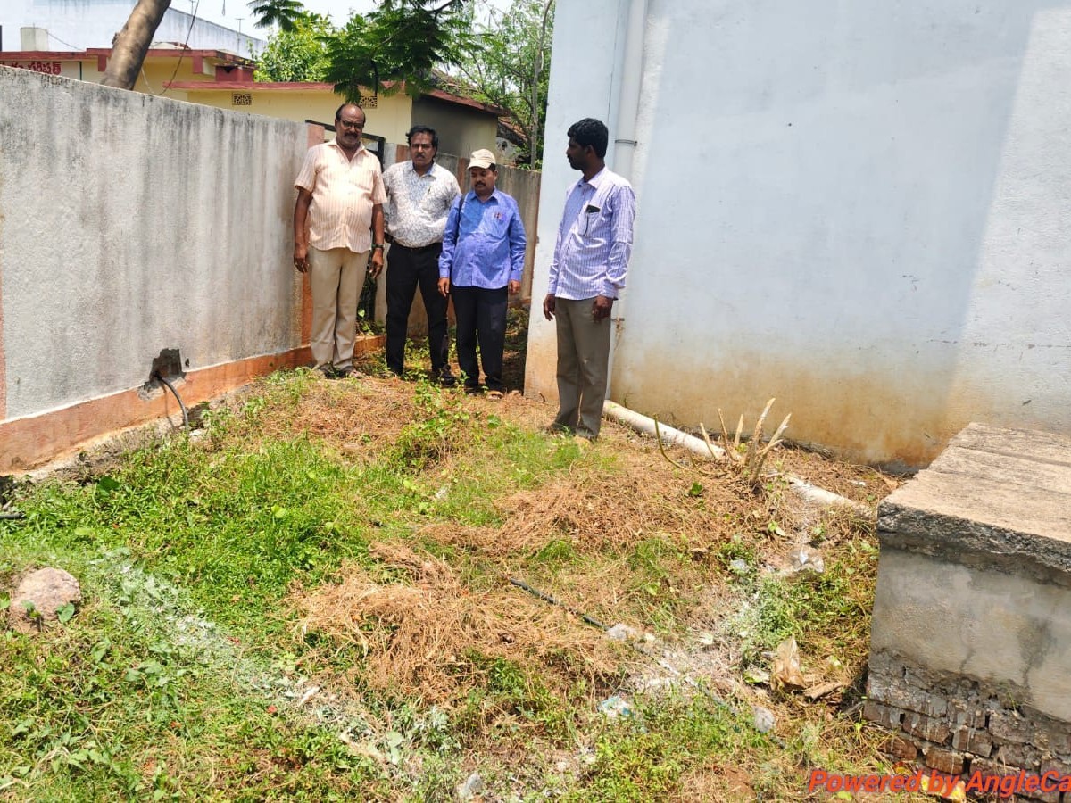 ‘ఇంకుడు గుంతలు నిర్మించుకోవాలి’