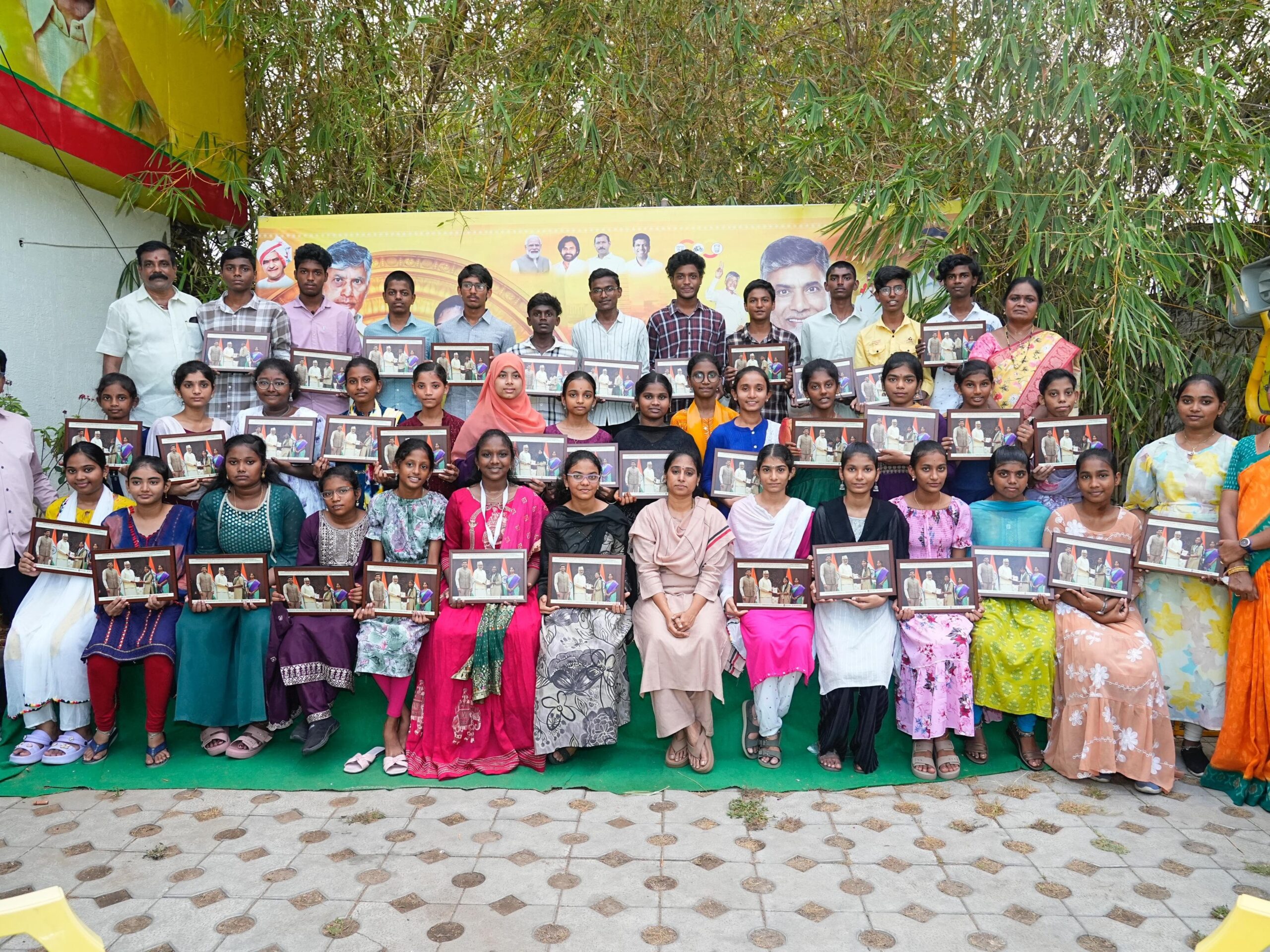 వ్యవస్థలో విప్లవాత్మక మార్పులు: గళ్ళా మాధవి