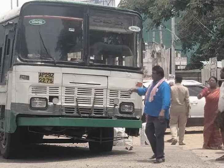 ఆర్టీసీ బస్సుకు తృటిలో తప్పిన ప్రమాదం