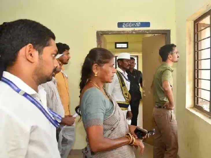 సూర్యలంక తీరం వద్ద PHC: కలెక్టర్