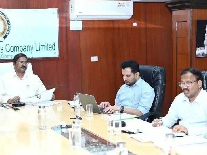 ‘రవాణాకు వీలుగా హాల్ రోడ్లను పటిష్టపరచాలి’