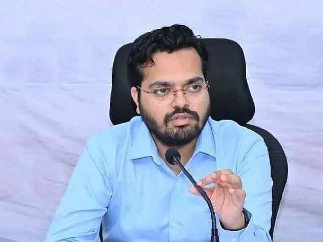 రేపటి ప్రజా వేదిక మార్పు: కలెక్టర్