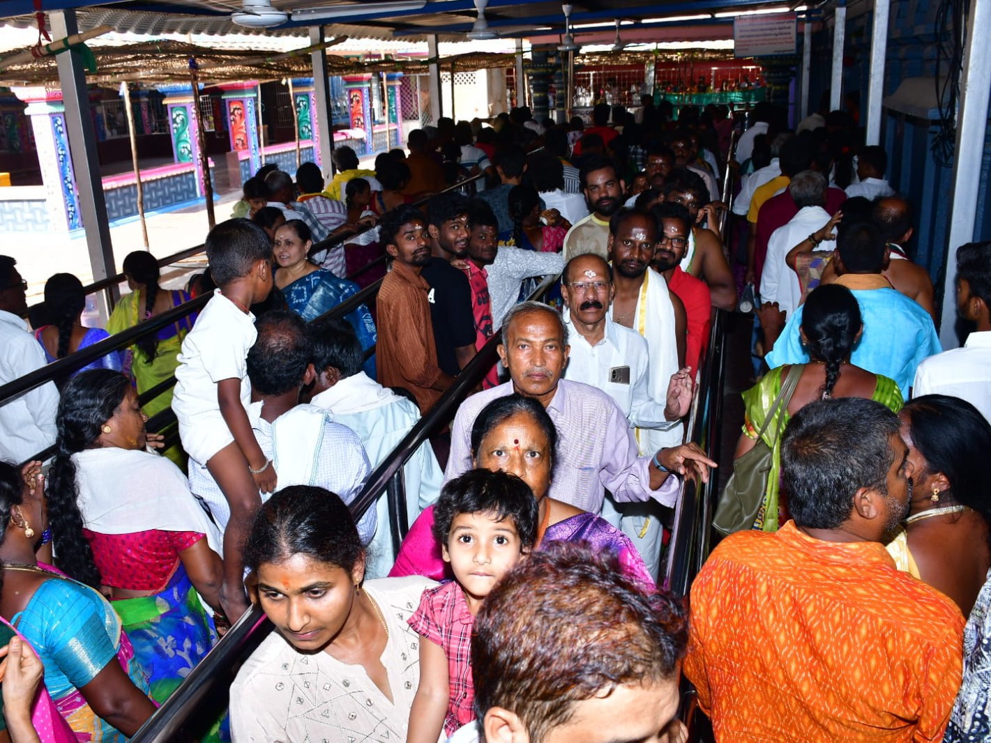 కాళేశ్వరంలో భక్తుల రద్దీ