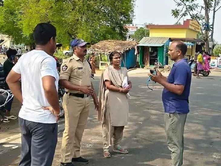 ‘పశువుల అక్రమ రవాణా నియంత్రణకు స్టాపర్లు ఏర్పాటు’