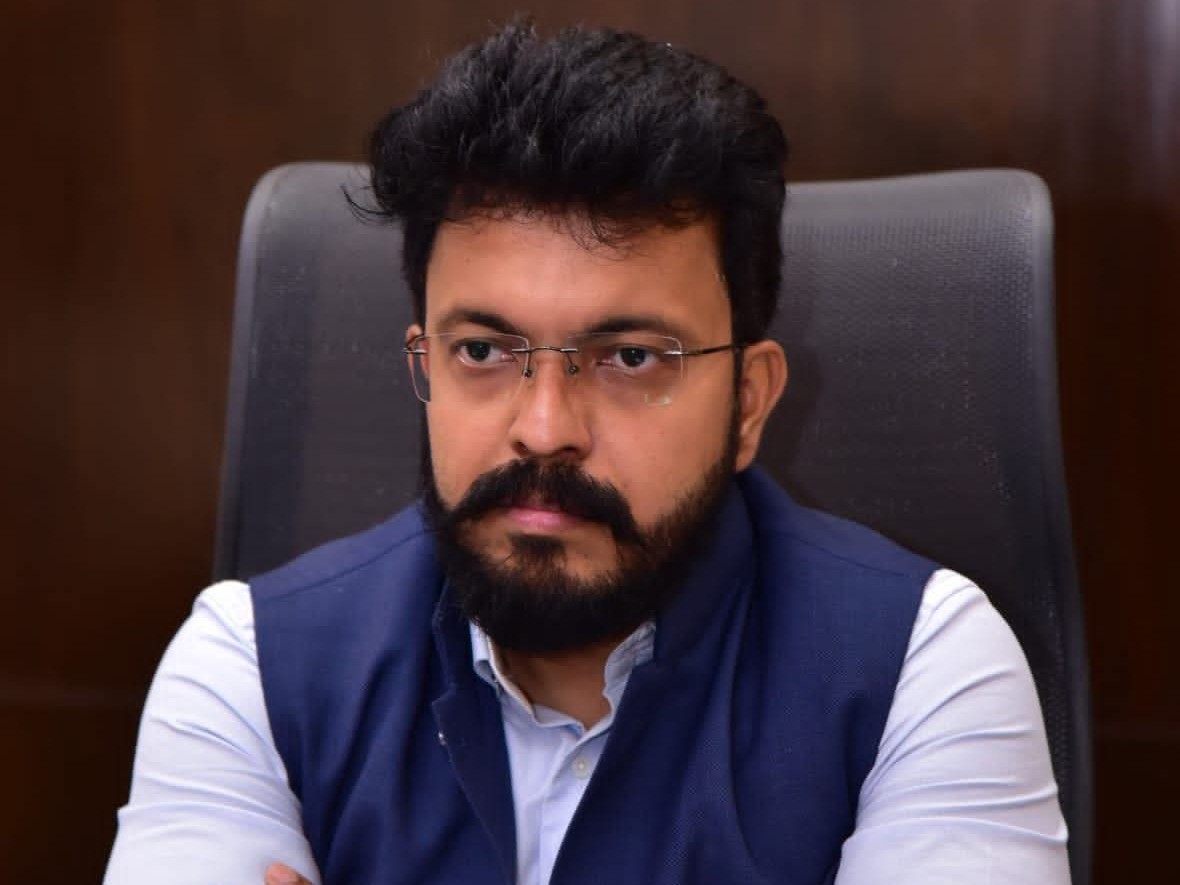 ప్రజలు అప్రమత్తంగా ఉండాలి : కలెక్టర్