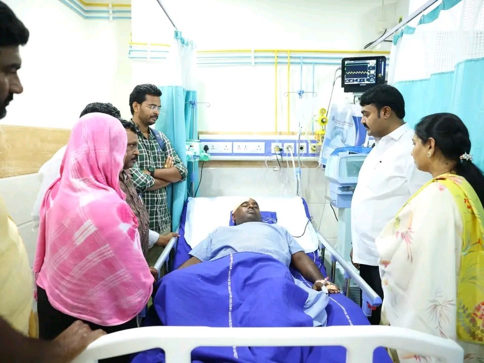 రోడ్డు ప్రమాద భాదితుడికి ఎమ్మెల్యే పరామర్శ!