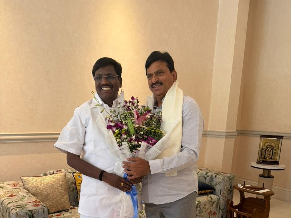 విశ్వనాథన్ కు మంత్రి పొంగులేటి ఘన సన్మానం