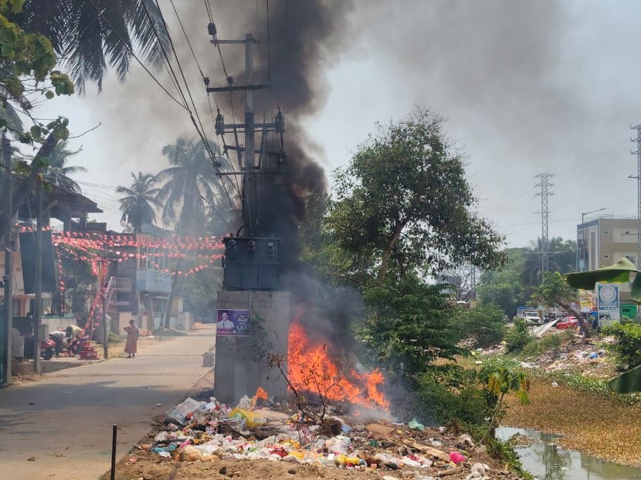 నరసాపురంలో పేలిన ట్రాన్స్ ఫార్మర్