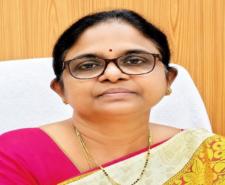 జిల్లాలో ఆ గడ్డి మందు విక్రయం నిషేధం: జేడీ
