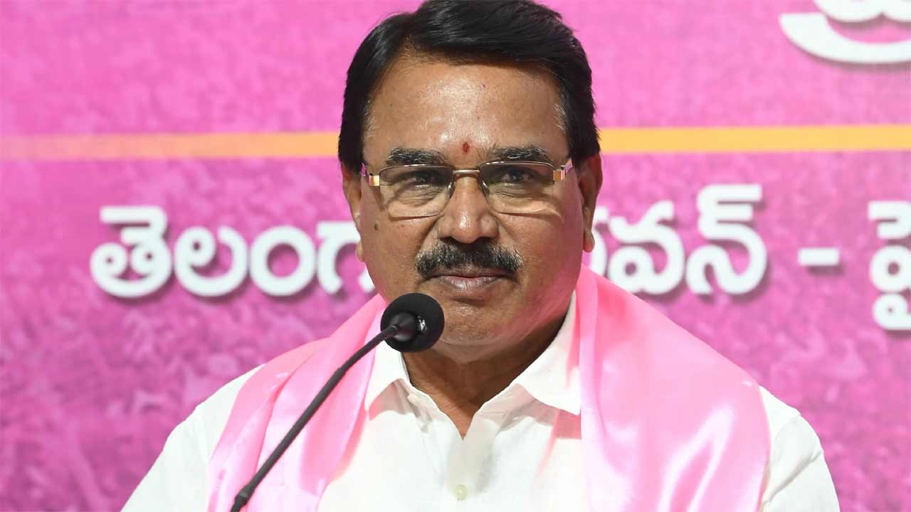 రైతుల పరిస్థితి దారుణంగా ఉంది: నిరంజన్ రెడ్డి