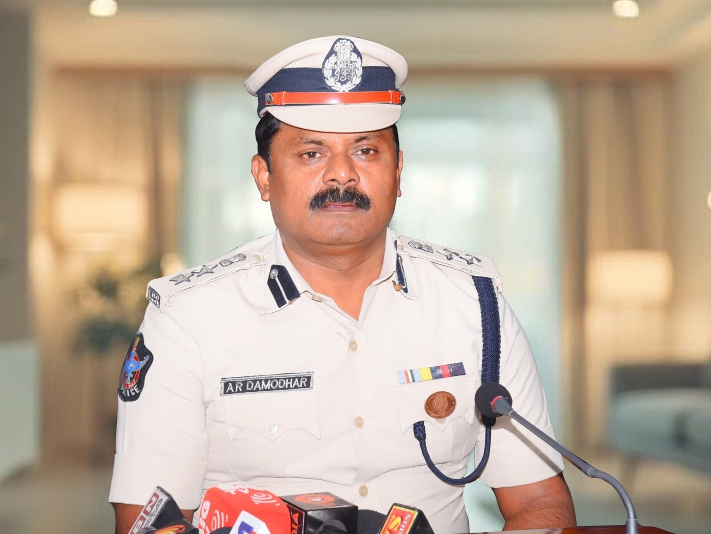పశువుల అక్రమ రవాణాపై కఠిన చర్యలు