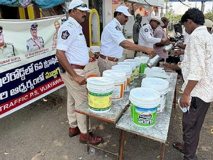 పైపుల రోడ్డు సెంటర్‌లో మజ్జిగ పంపిణీ