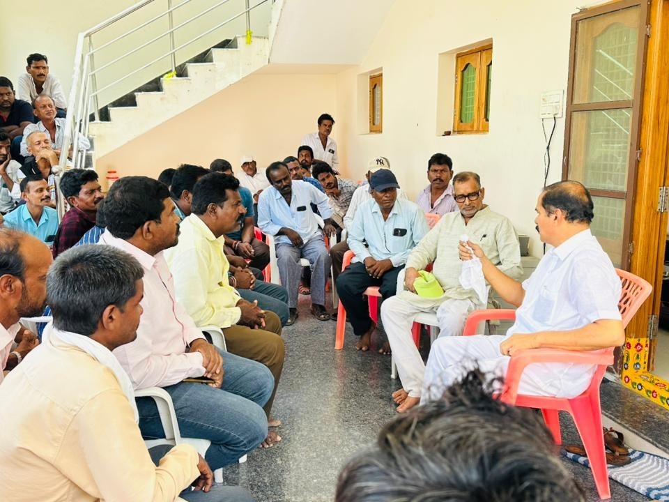 కార్మికుల పక్షాన పోరాడుతాం: దాస్యం