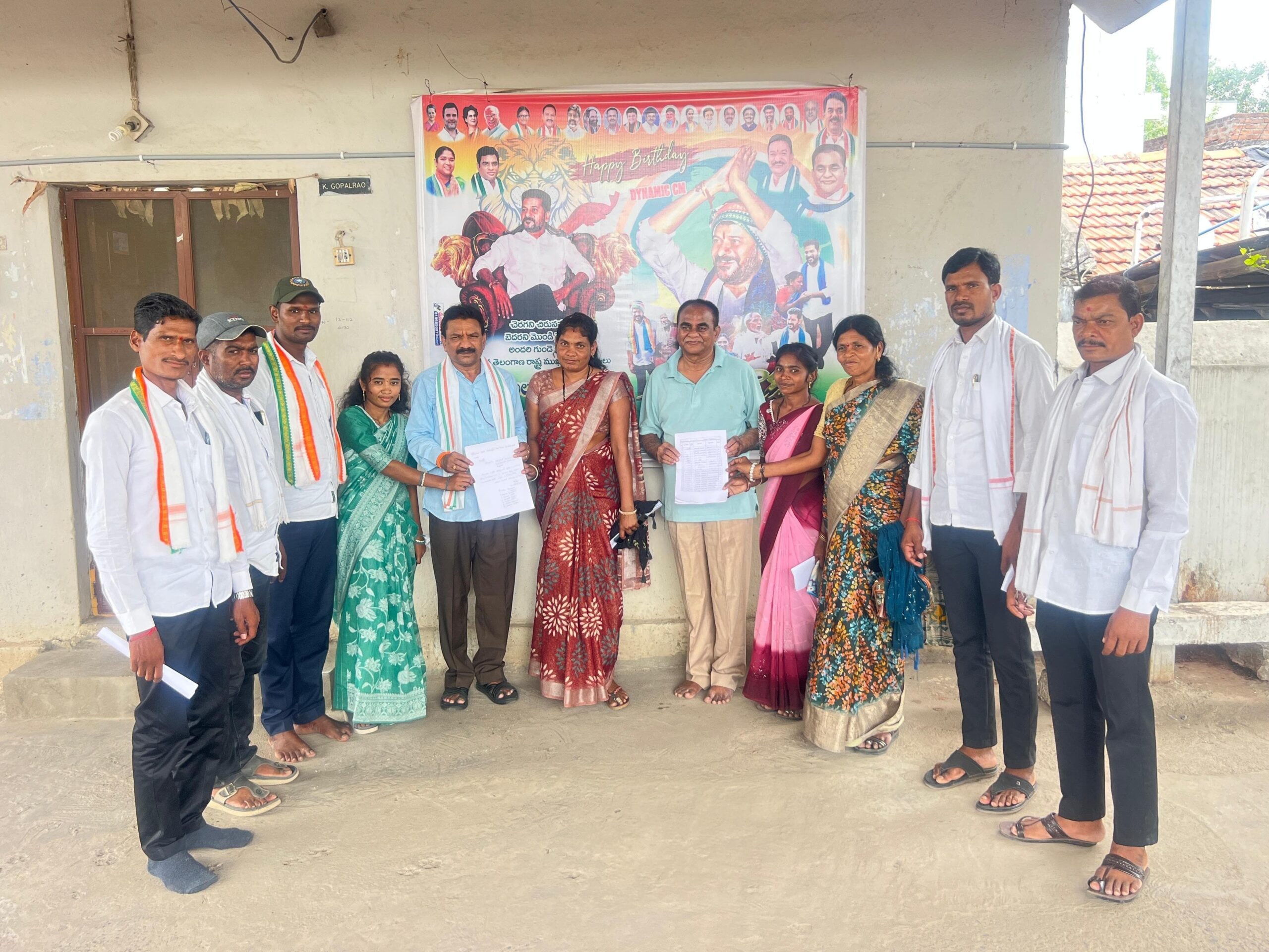 MLAని కలిసిన సర్పంచులు
