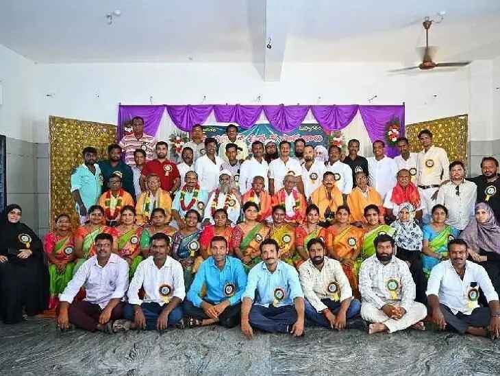 ఆత్మీయతకు వేదికైన పూర్వ విద్యార్థుల సమ్మేళనం