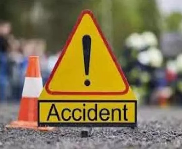 ఘోర రోడ్డుప్రమాదం.. డ్రైవర్ సజీవదహనం