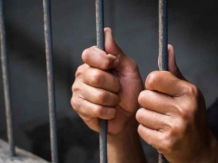 చోరీ కేసులో ఇద్దరు అరెస్ట్