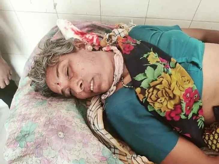 భార్యపై గొడ్డలితో దాడి.. మహిళ మృతి!