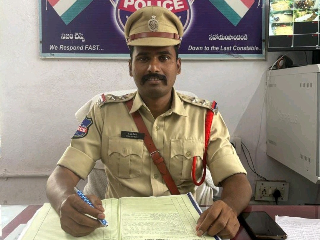 రోడ్లపై ధాన్యం ఆరబోస్తే చర్యలు : ఎస్సై