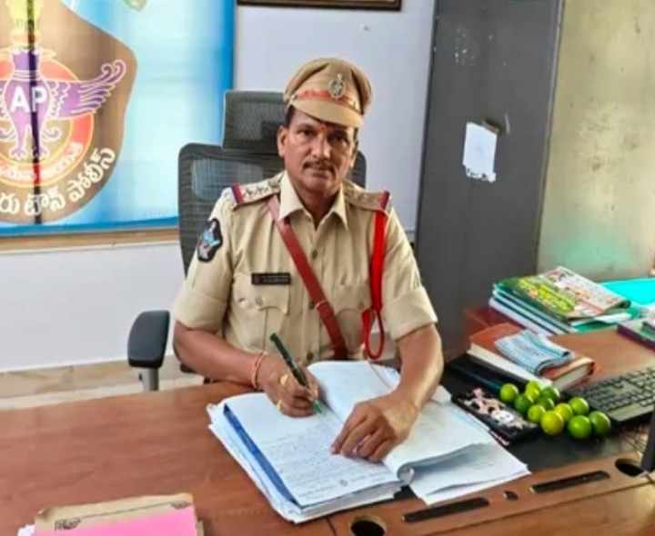 నూతన సీఐగా కిషోర్ కుమార్ బాధ్యతలు స్వీకరణ