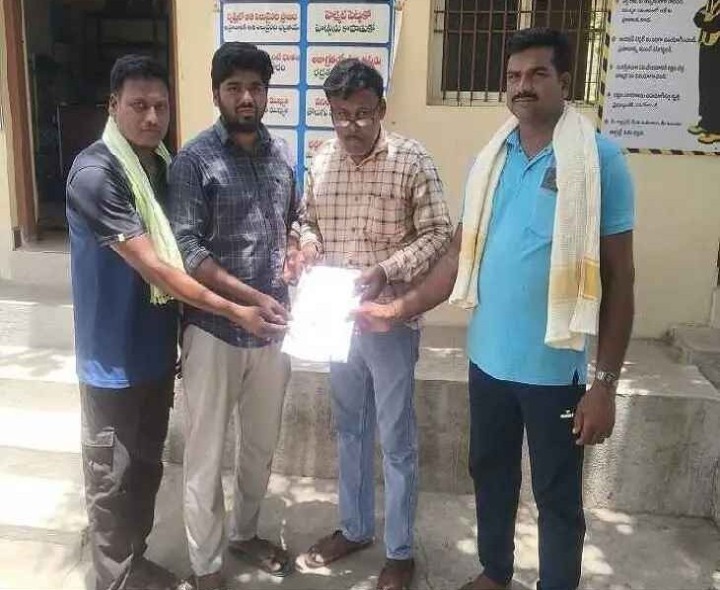 ‘గ్రామాల్లో లో-వోల్టేజీ సమస్య వెంటనే పరిష్కరించాలి’