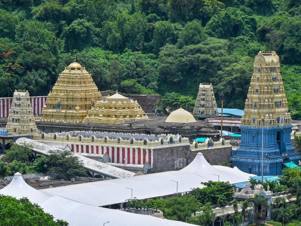 సింహాచలంలో నగదు రహిత సేవలు