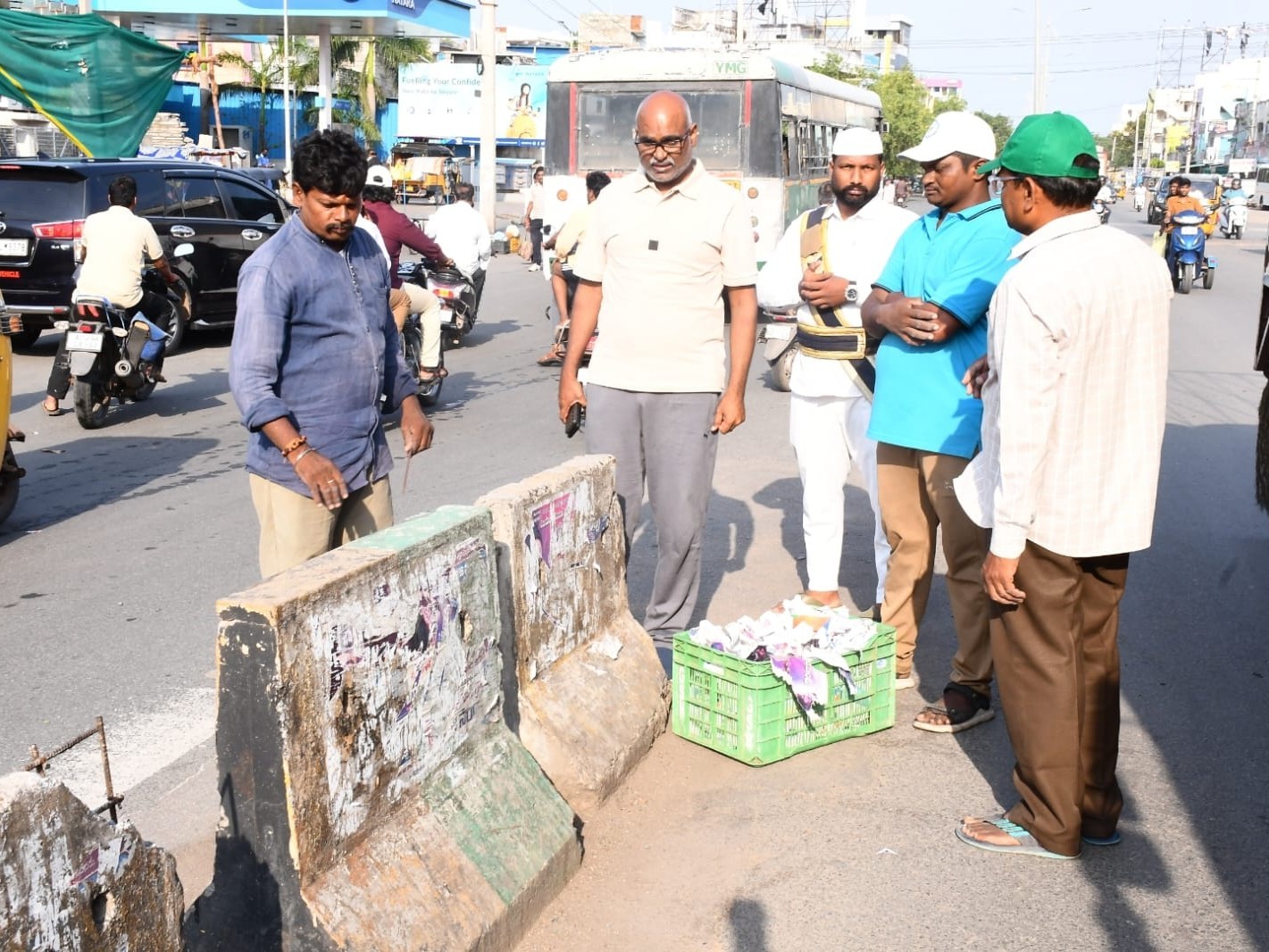సుందరీకరణ విధ్వంసకులపై ఉదాసీనత తగదు