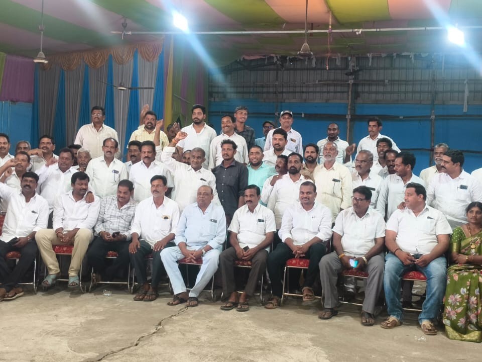 విమర్శిస్తే సహించం: తల్లాడ కాంగ్రెస్