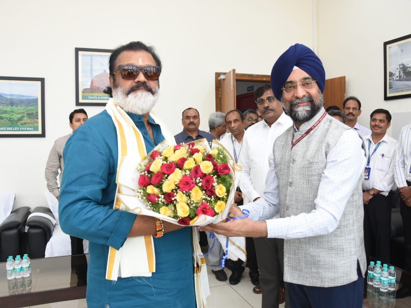 విశాఖ పోర్టులో కేంద్ర మంత్రి పర్యటన