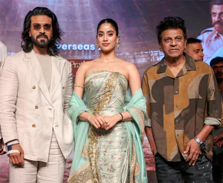 రామ్‌చరణ్‌ డ్యాన్స్‌పై జాన్వీ కామెంట్‌
