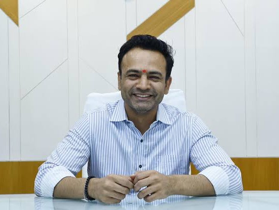 రాష్ట్ర అవతరణ వేడుకలకు ఘన ఏర్పాట్లు చేయాలి: కలెక్టర్