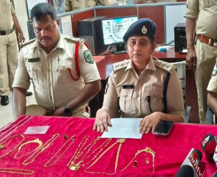 తాళం చెవులతోనే చోరీలు.. పాత నేరస్థుడు అరెస్ట్