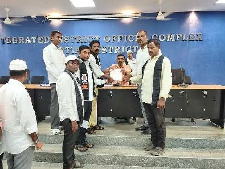 ప్రభుత్వ భూమి ఆక్రమణపై అదనపు కలెక్టర్‌కు వినతి