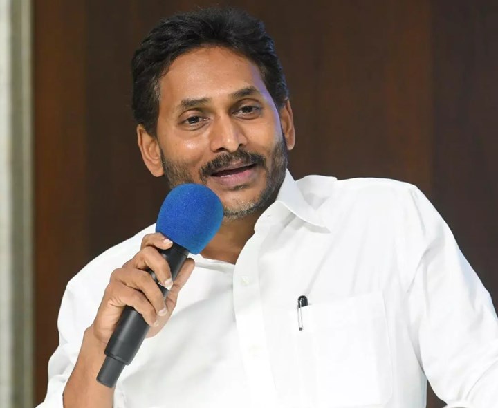 రేపు పార్టీ ముఖ్య నేతలతో వైఎస్ జగన్ భేటీ