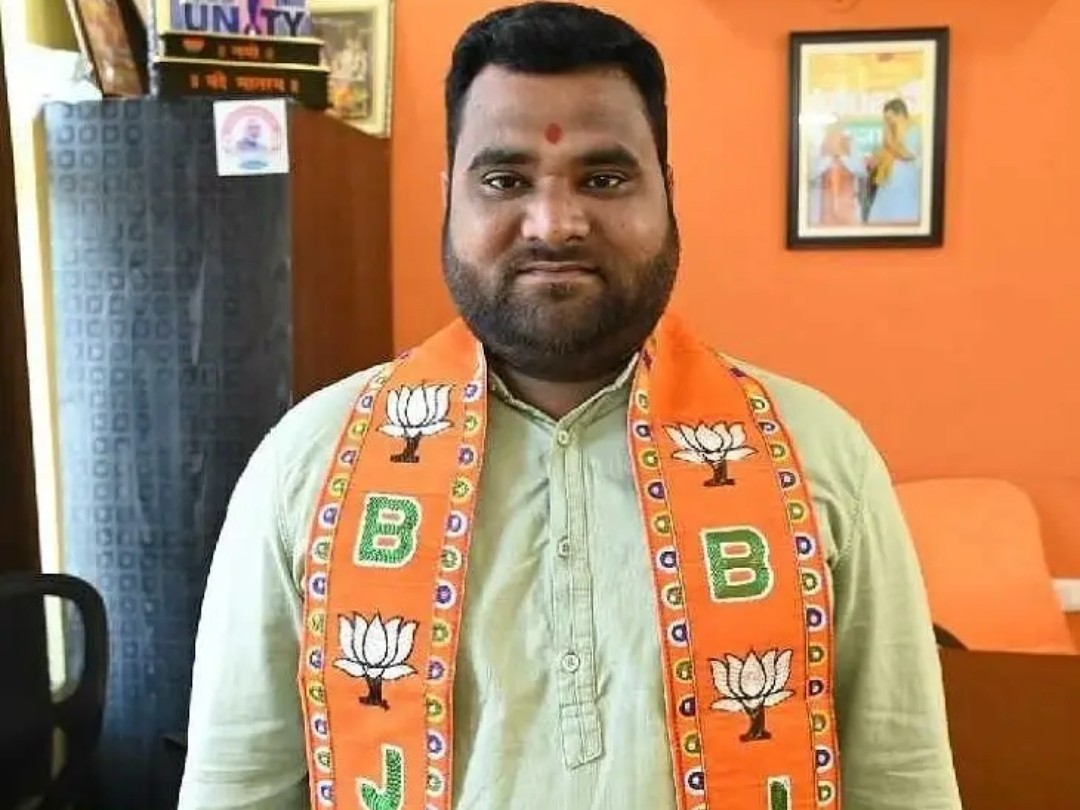బీజేవైయం రాష్ట్ర కోశాధికారిగా ఆమందు విజయ్..!