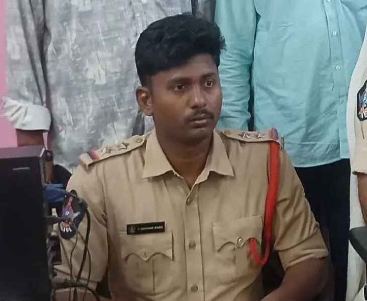కామనగరువులో వివాదం.. ఇరు వర్గాలు పిర్యాదు